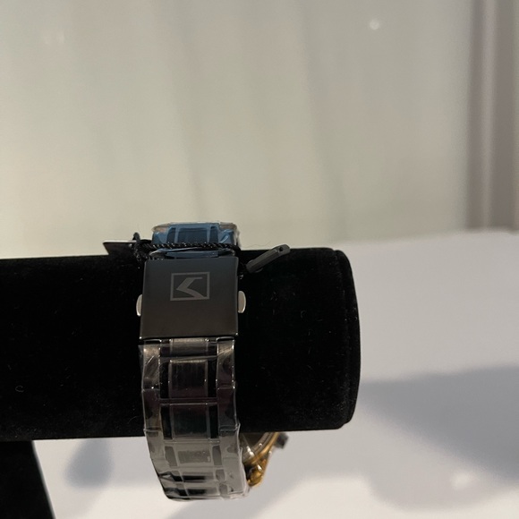 Curren Men Stainless Steel Chronograph Quartz Watch. Color Black/Gold. - Picture 4 of 11